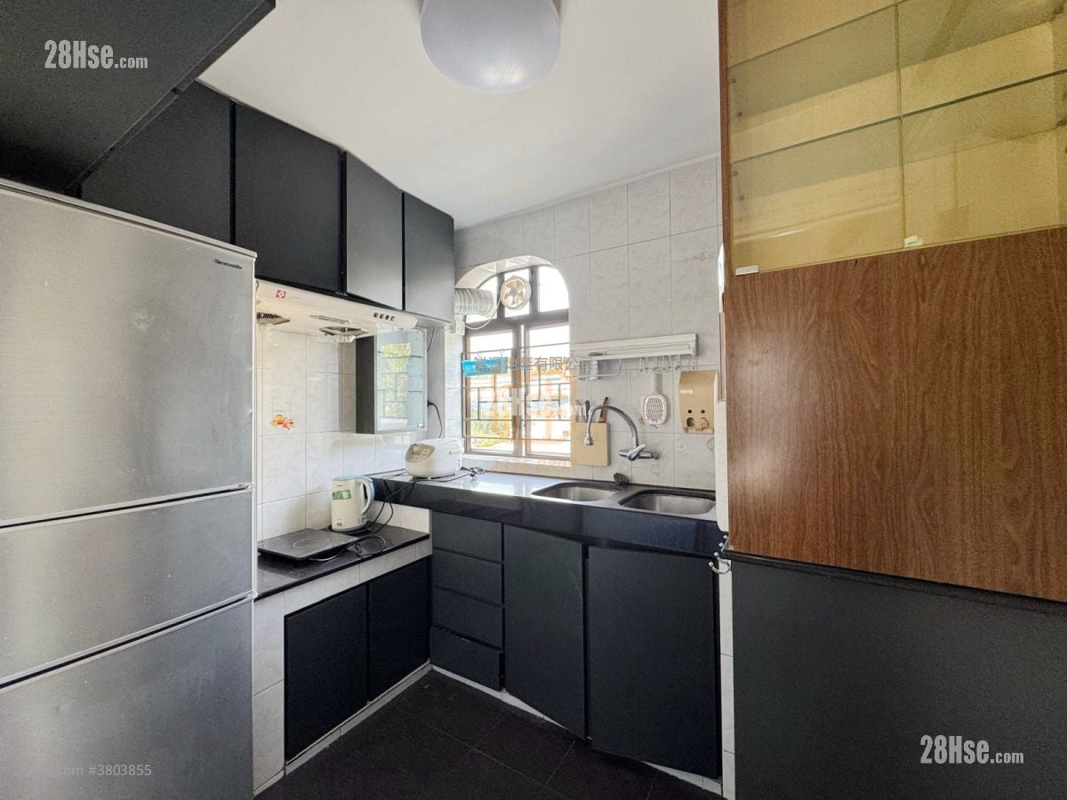 Village Sell 4 Bedrooms , 2 Bathrooms