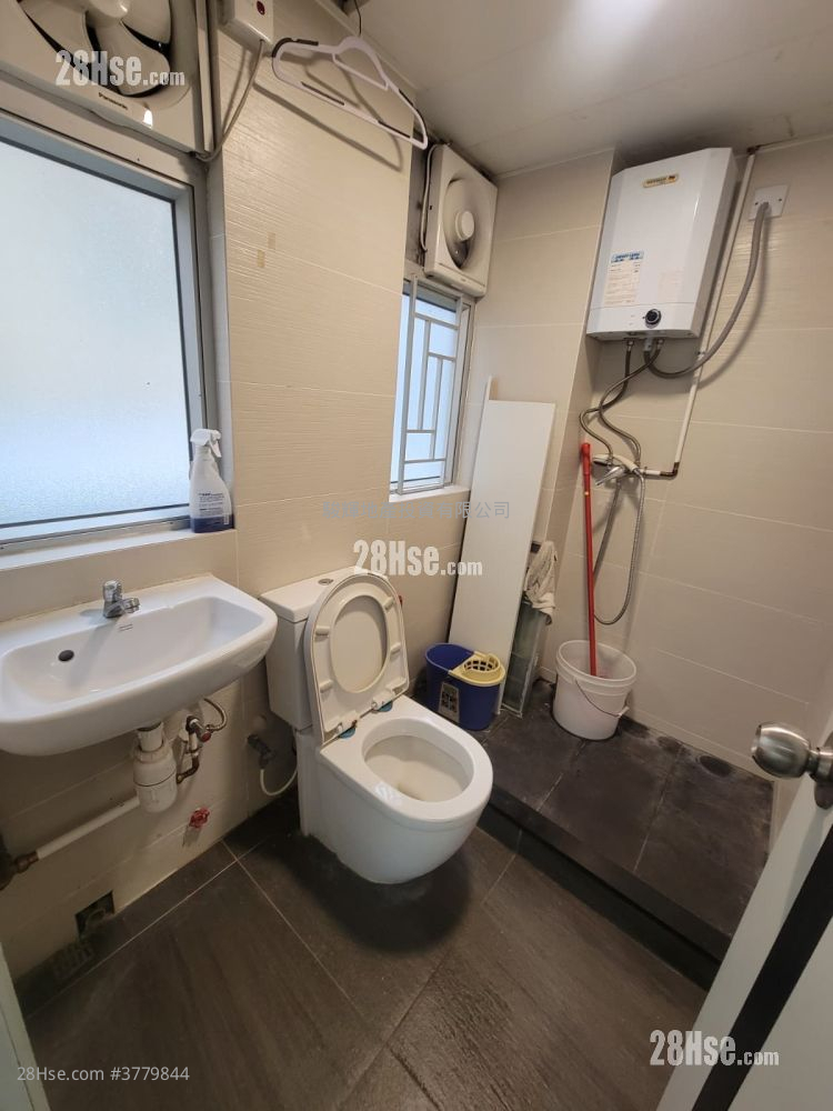 Yee Fai Building Rental Studio , 1 Toilet 502 ft²