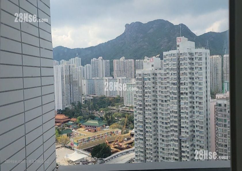 Lions Rise Sell 2 Bedrooms 567 ft²