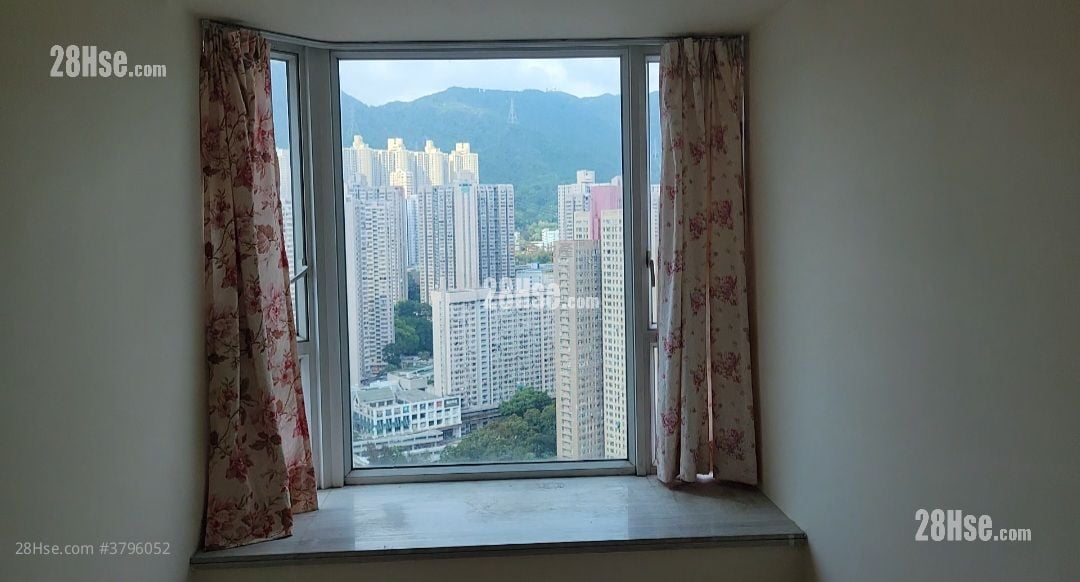 Lions Rise Sell 2 Bedrooms 567 ft²