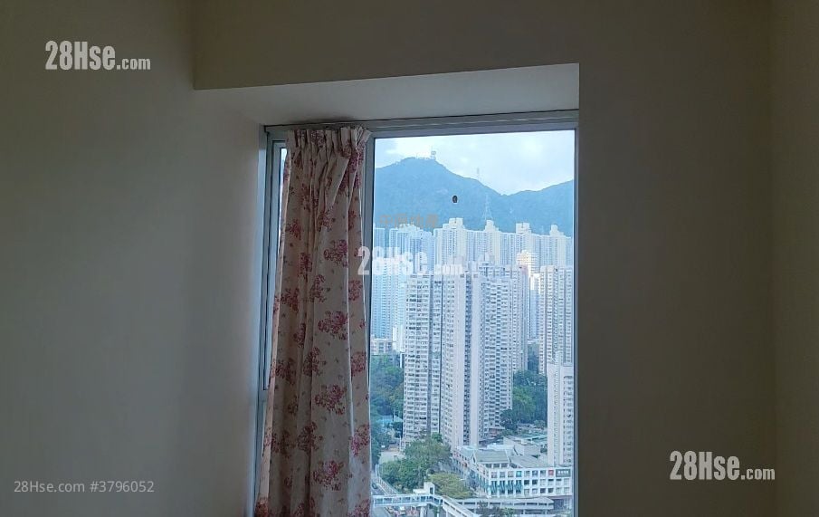 Lions Rise Sell 2 Bedrooms 567 ft²