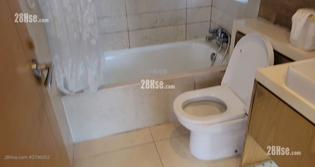 Lions Rise Sell 2 Bedrooms 567 ft²