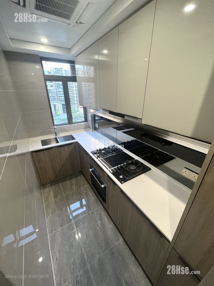 海日湾 II 售盘 3 房 1,058 平方尺