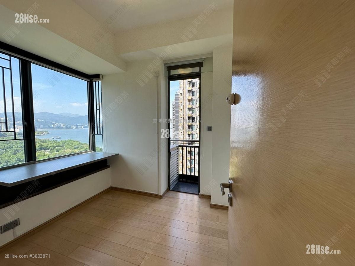 Double Cove Sell 3 Bedrooms , 2 Bathrooms 798 ft²