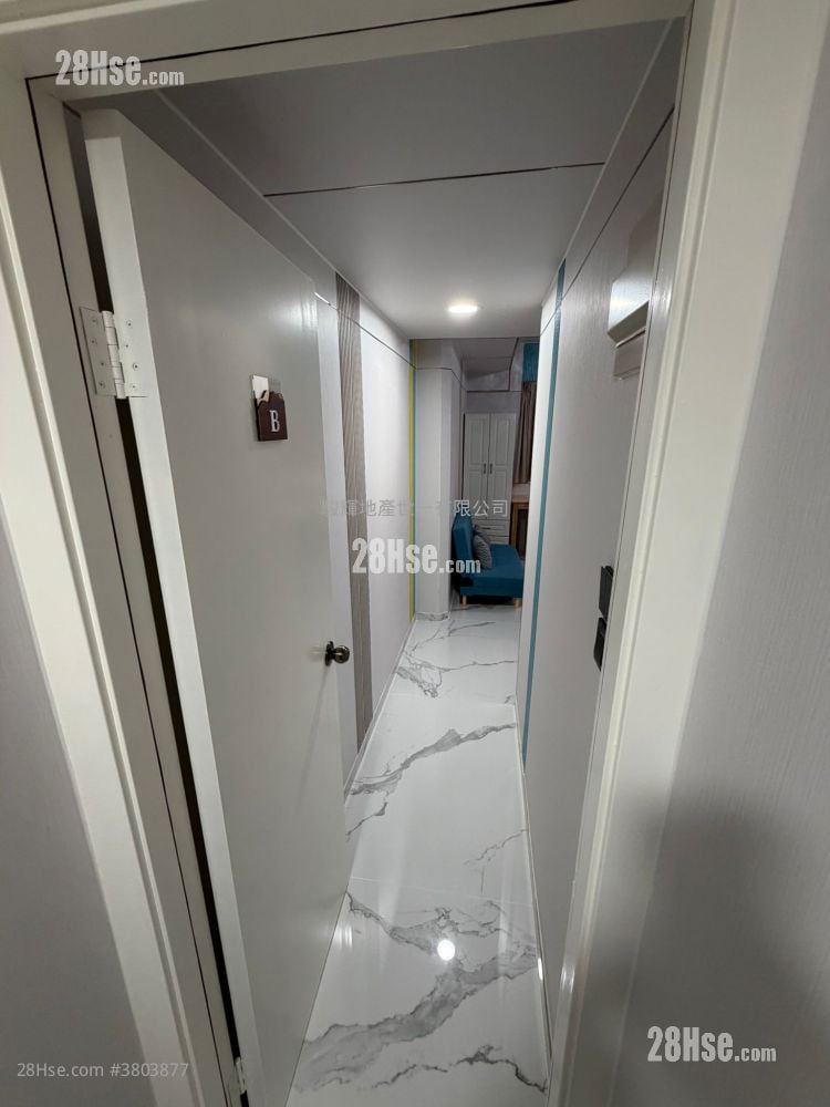 Golden Crown Court Rental 210 ft²