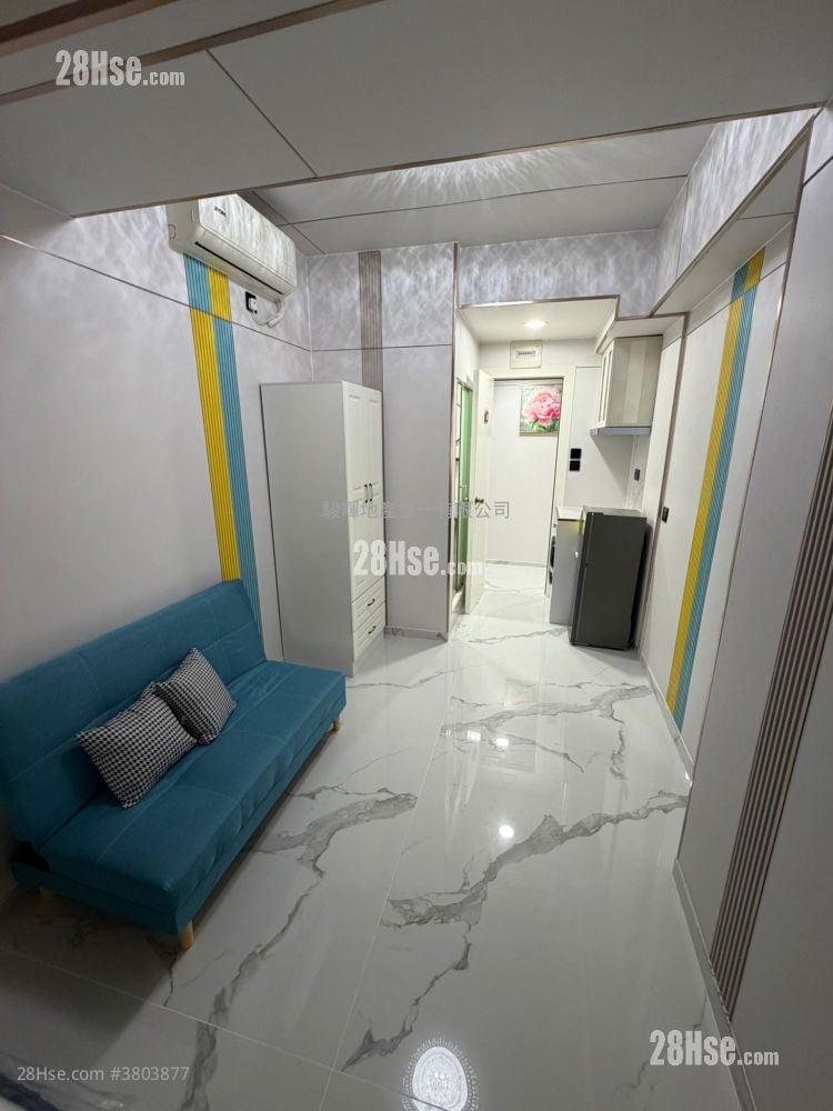 Golden Crown Court Rental 210 ft²