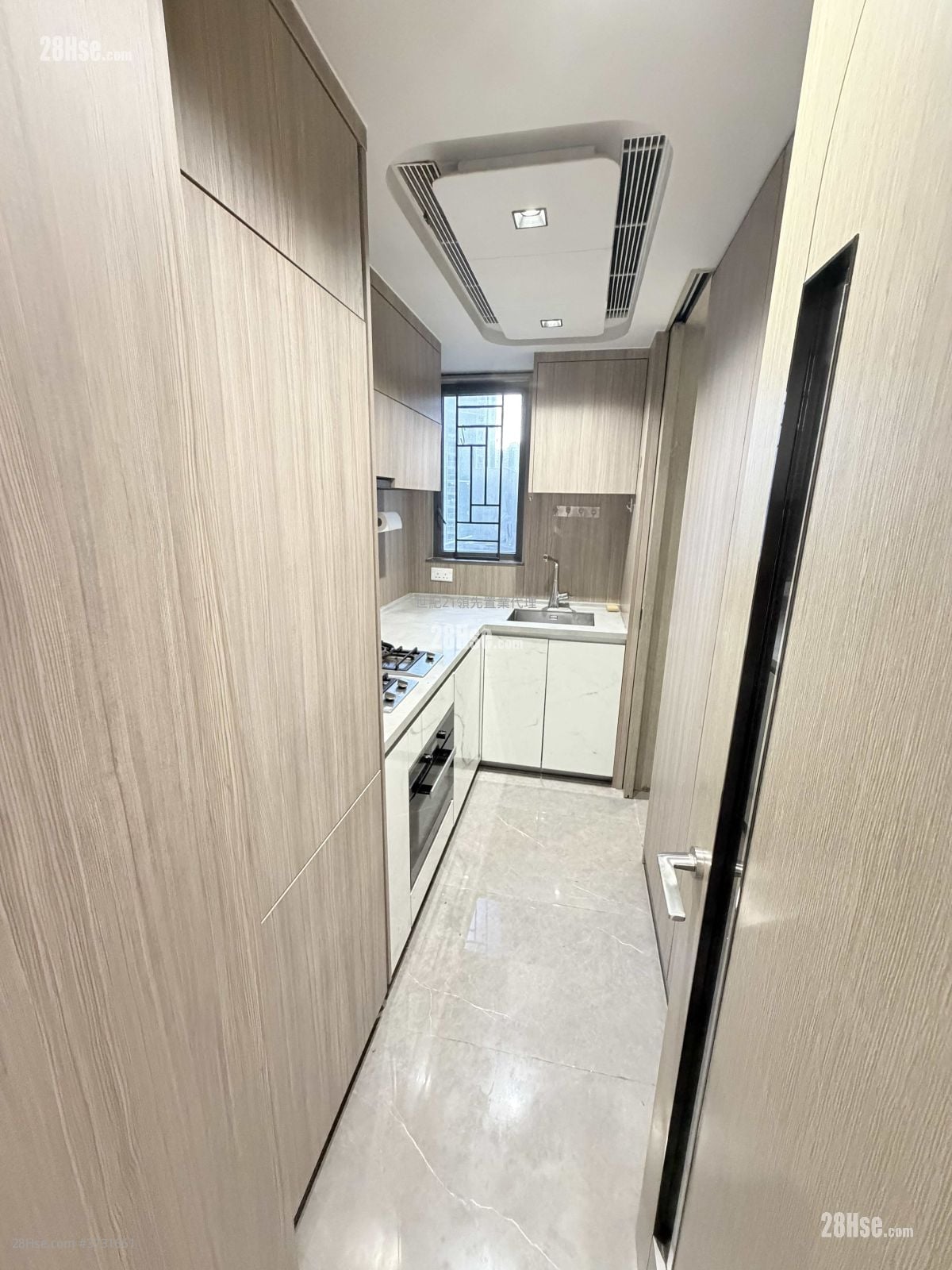 Upper River Bank Sell 3 Bedrooms , 3 Bathrooms 738 ft²