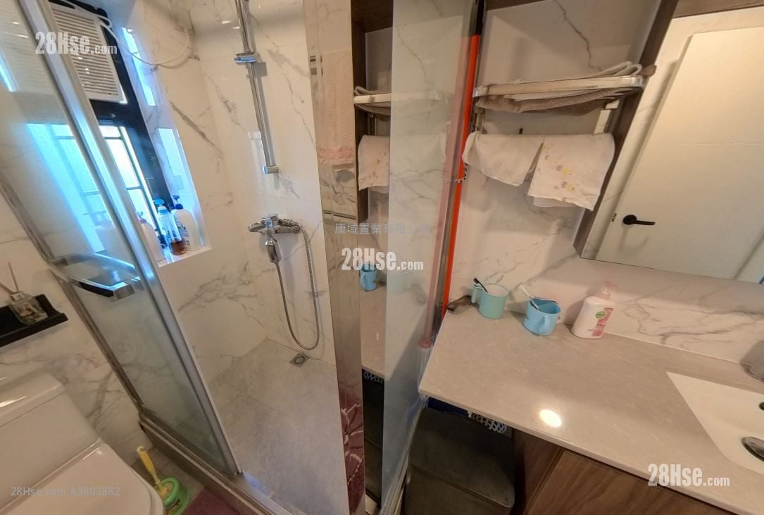 Flourish Court Sell 960 ft²