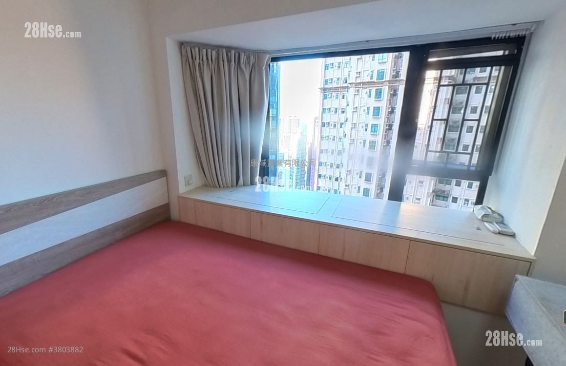 Flourish Court Sell 960 ft²