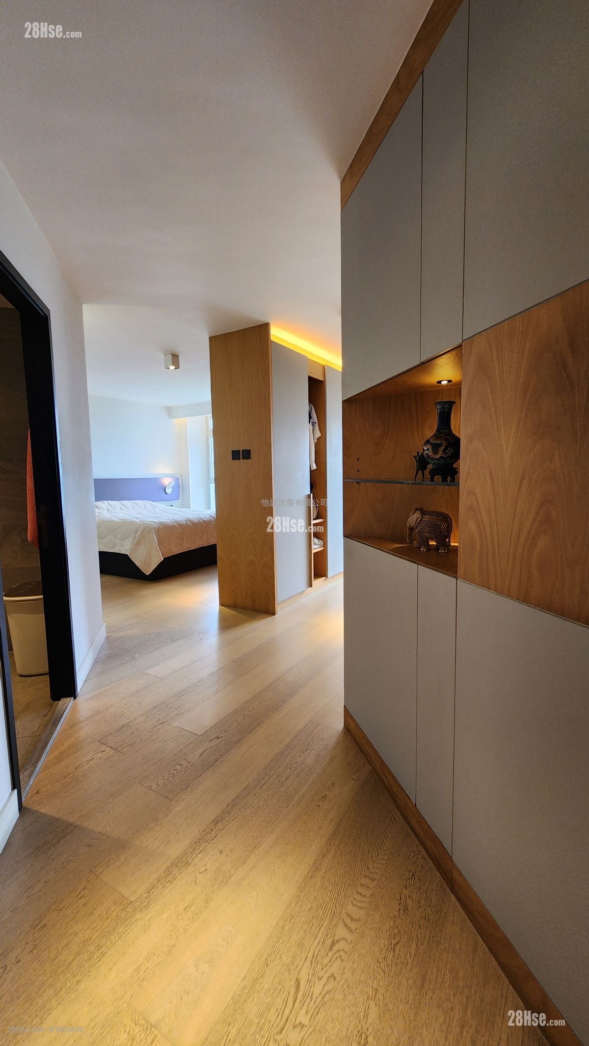 太古城 售盘 4 房 , 3 浴室 1,114 平方尺