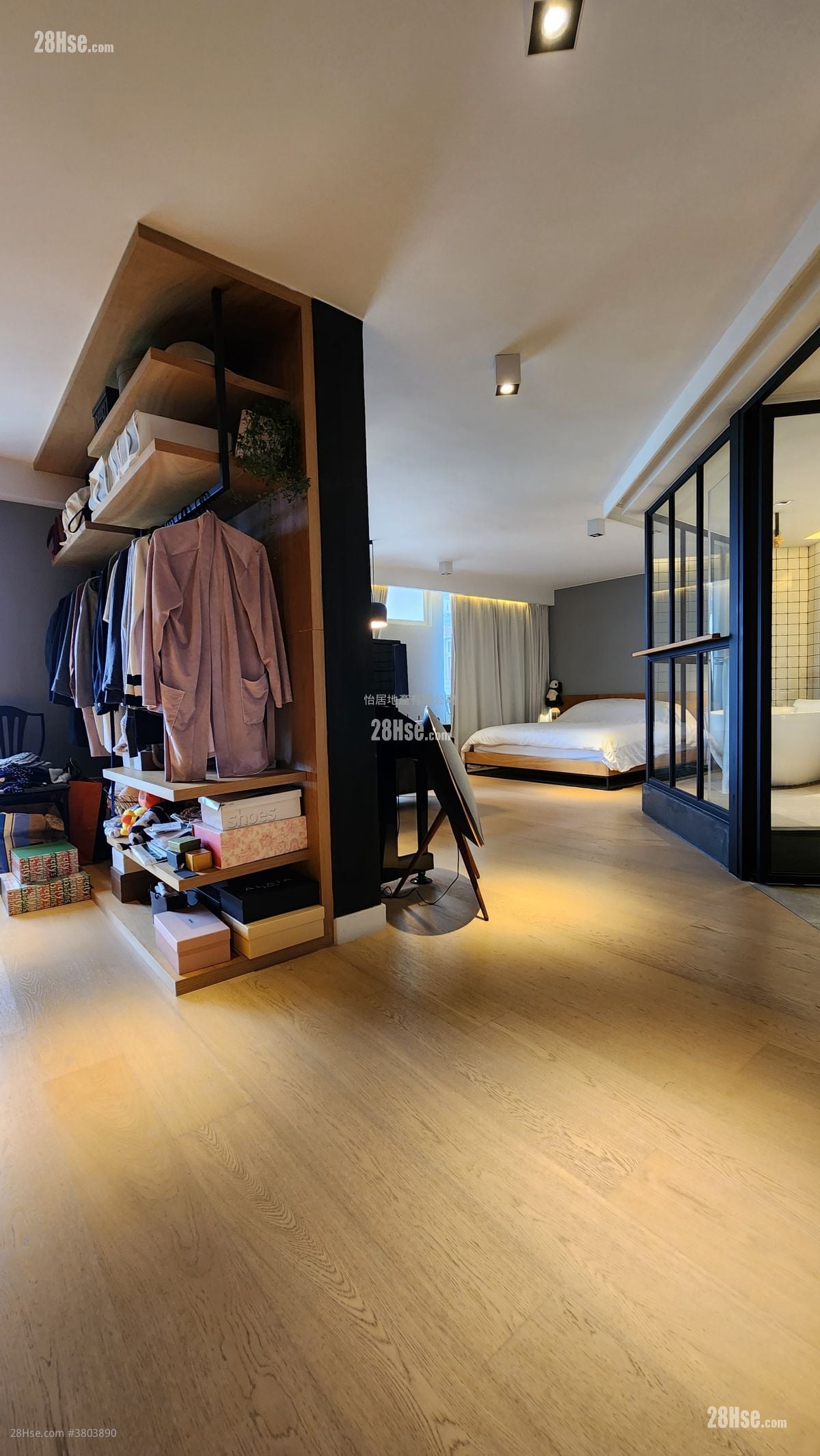 太古城 售盘 4 房 , 3 浴室 1,114 平方尺