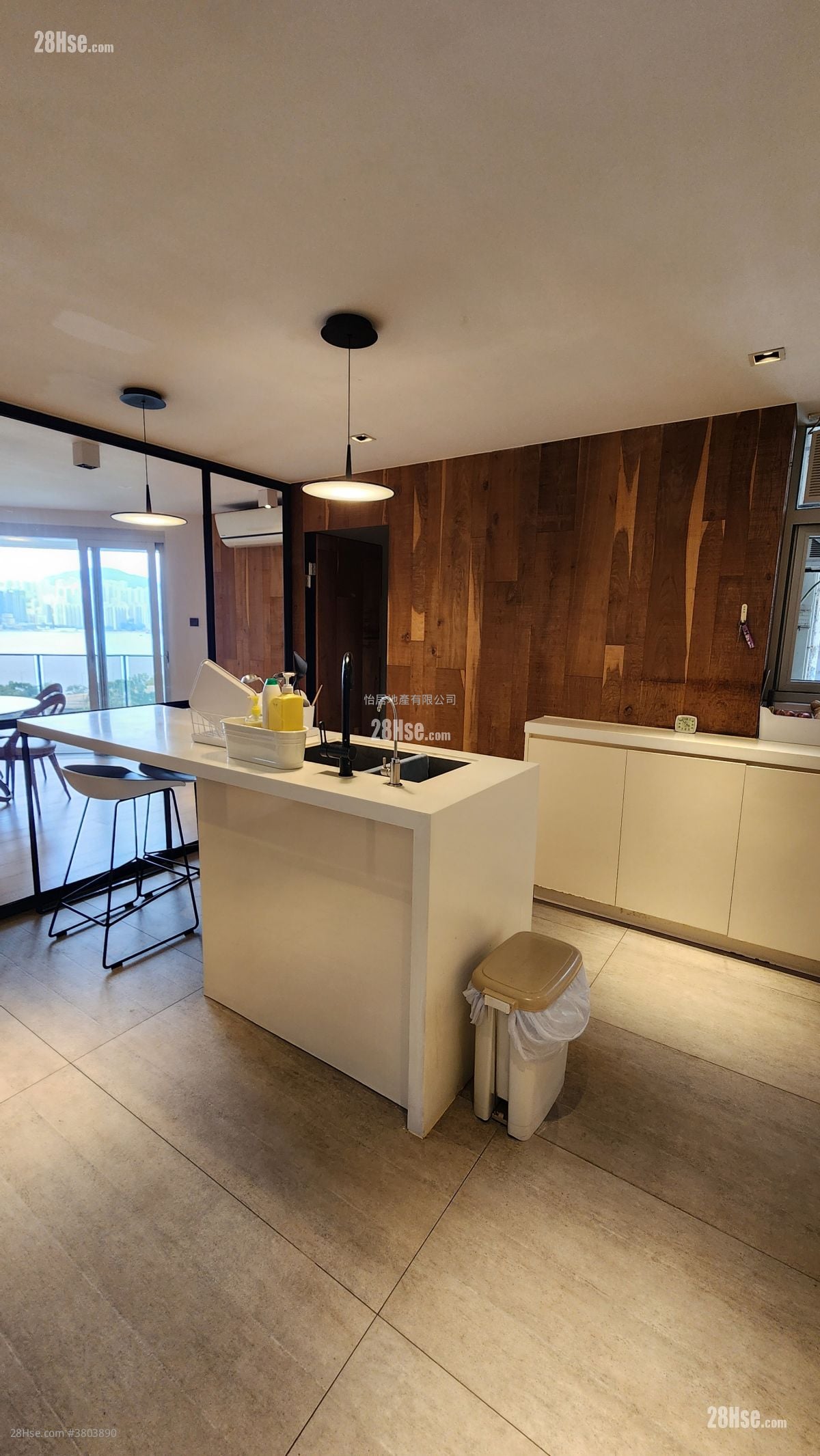 太古城 售盘 4 房 , 3 浴室 1,114 平方尺