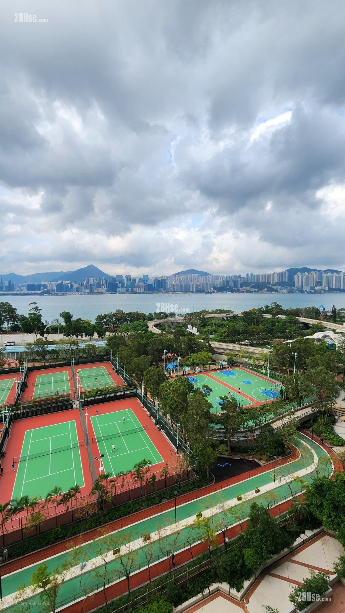 太古城 售盘 4 房 , 3 浴室 1,114 平方尺