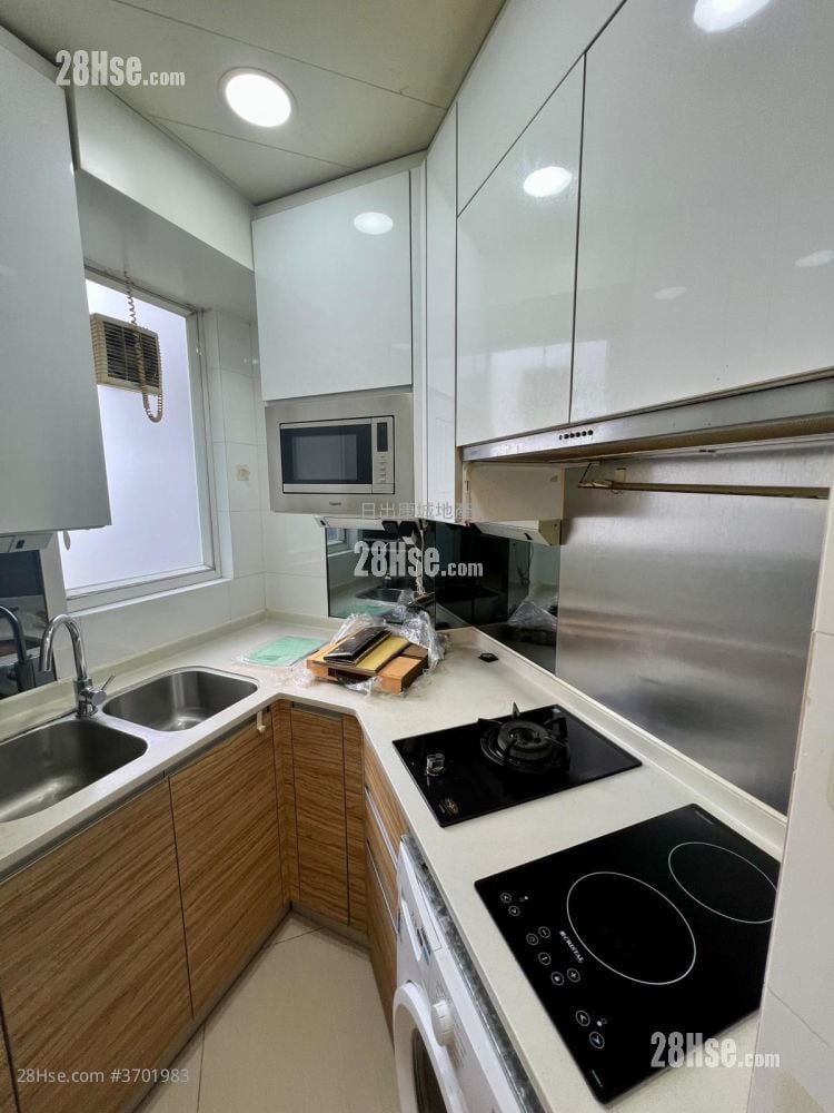 La Splendeur Of Le Prestige Rental 3 Bedrooms , 2 Bathrooms 676 ft²