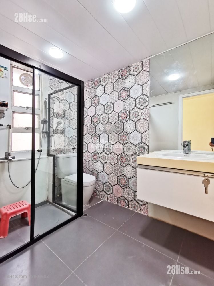 Beverly House Rental 3 Bedrooms 754 ft²