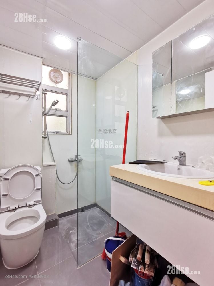 Beverly House Rental 3 Bedrooms 754 ft²