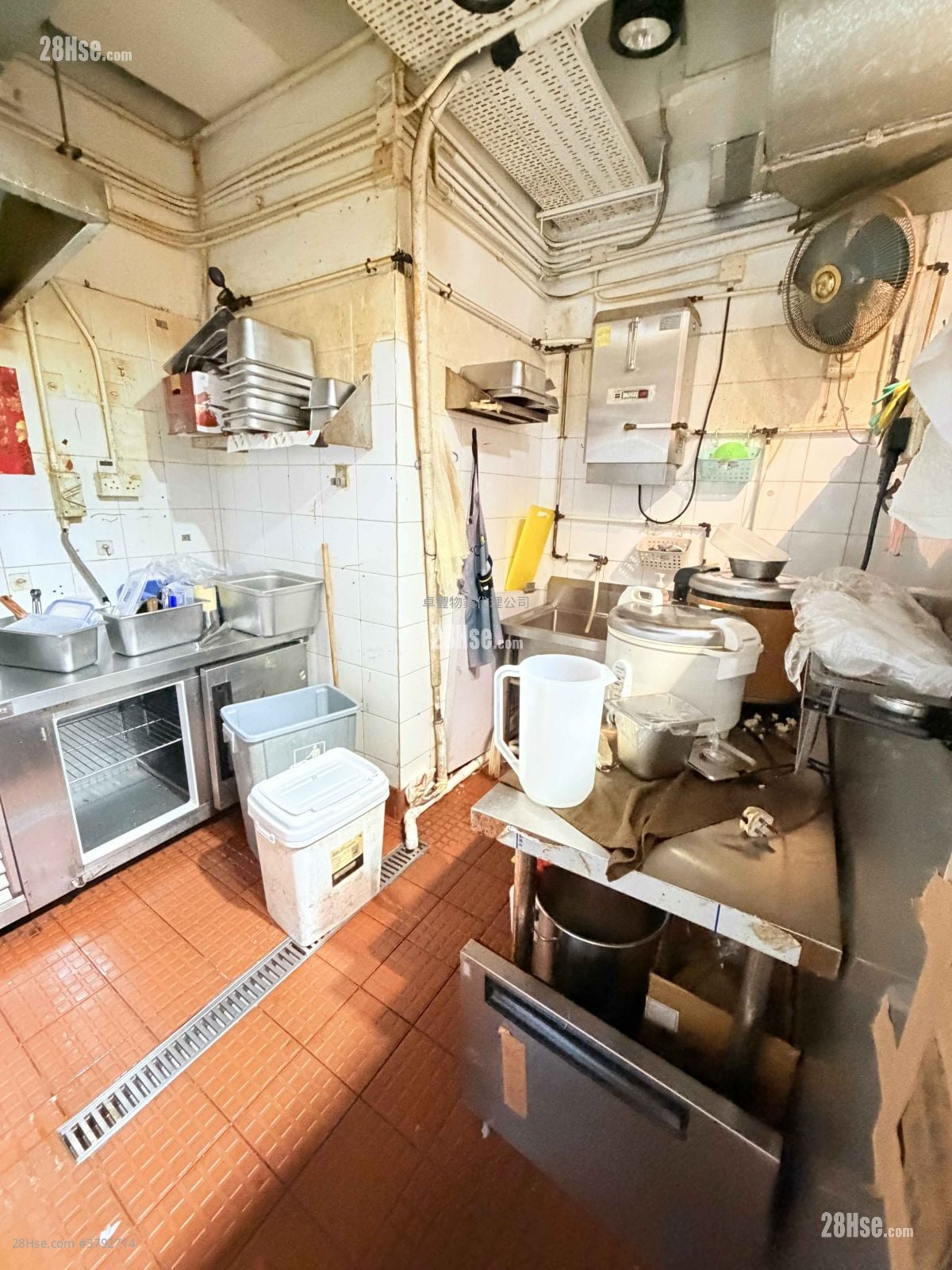 Hong Kong Industrial Centre Rental Studio 260 ft²