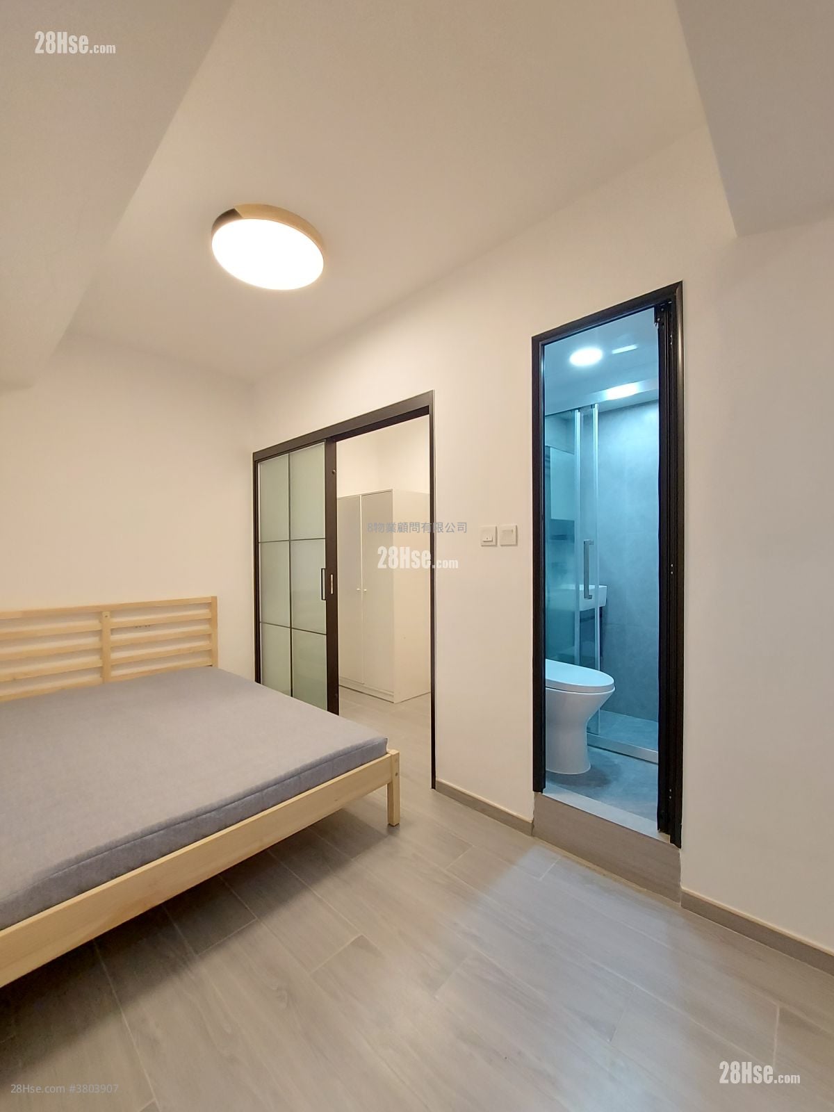 Companion Court Rental 1 Bedroom , 1 Bathroom 160 ft²