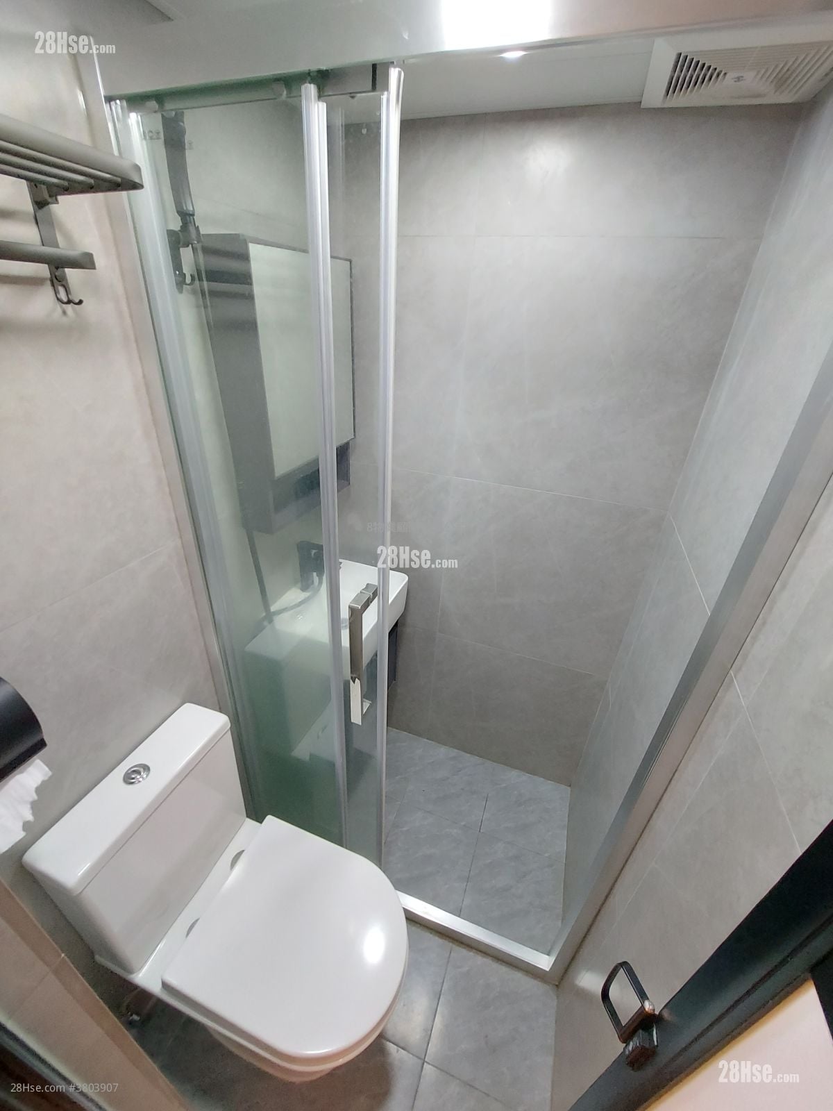 Companion Court Rental 1 Bedroom , 1 Bathroom 160 ft²