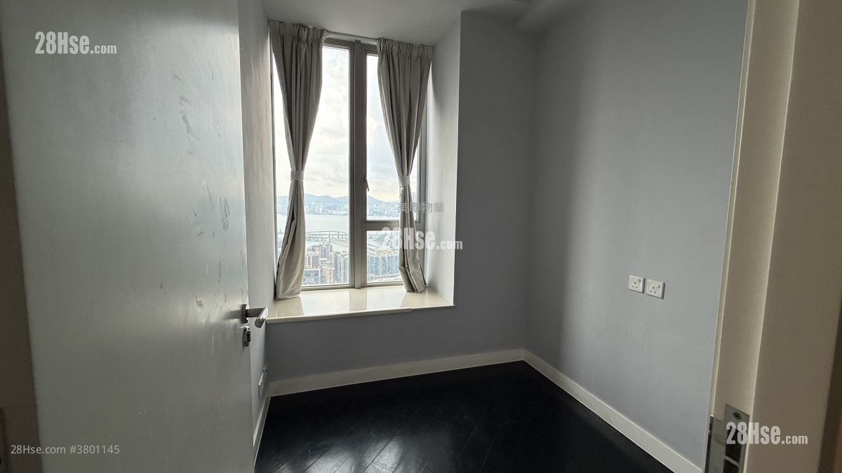 The Wings Rental Studio , 3 Bathrooms 892 ft²