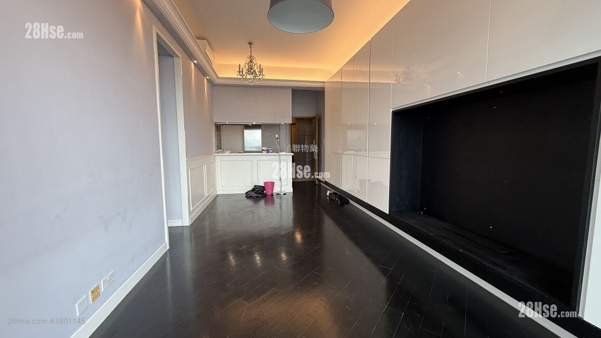 The Wings Rental Studio , 3 Bathrooms 892 ft²