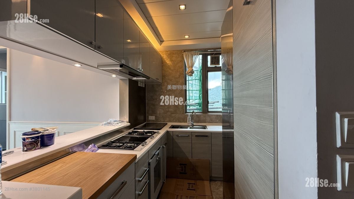 The Wings Rental Studio , 3 Bathrooms 892 ft²