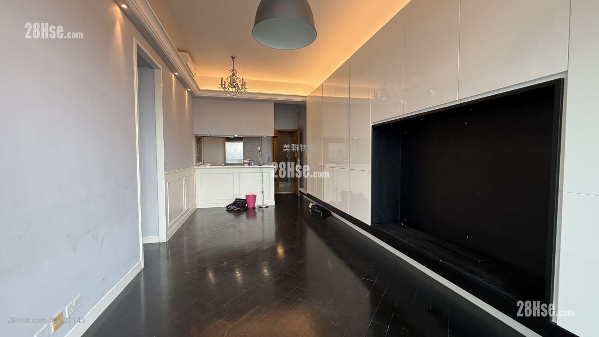 The Wings Rental Studio , 3 Bathrooms 892 ft²