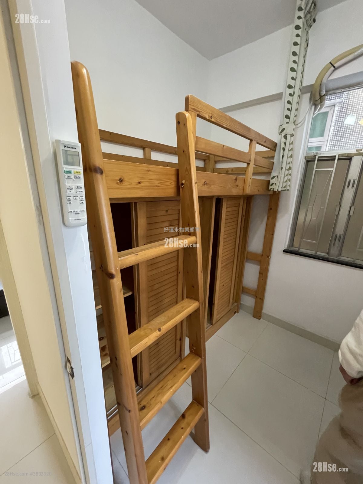 Chinese Mansion Rental 3 Bedrooms 478 ft²