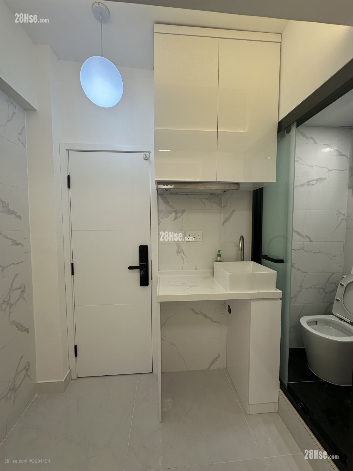 文昌楼 租盘 880 平方尺