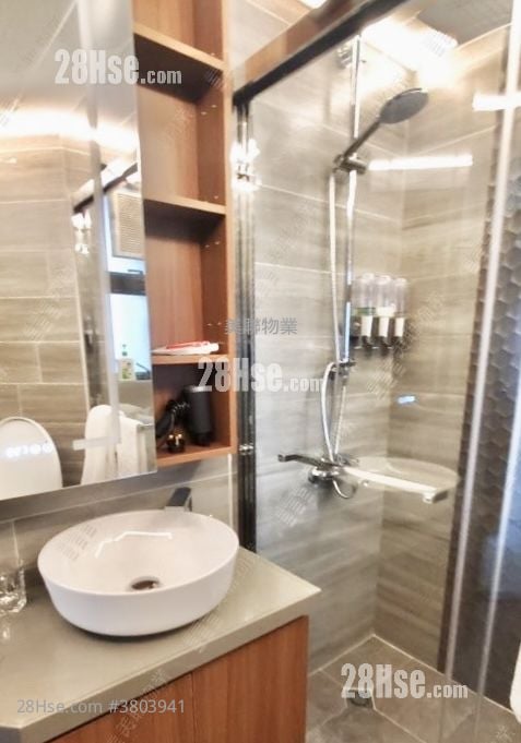 雅典居 售盘 3 房 727 平方尺