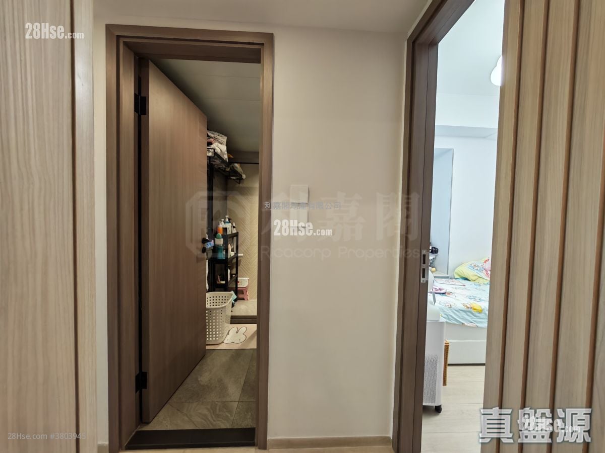 Park Signature Sell 3 Bedrooms 786 ft²