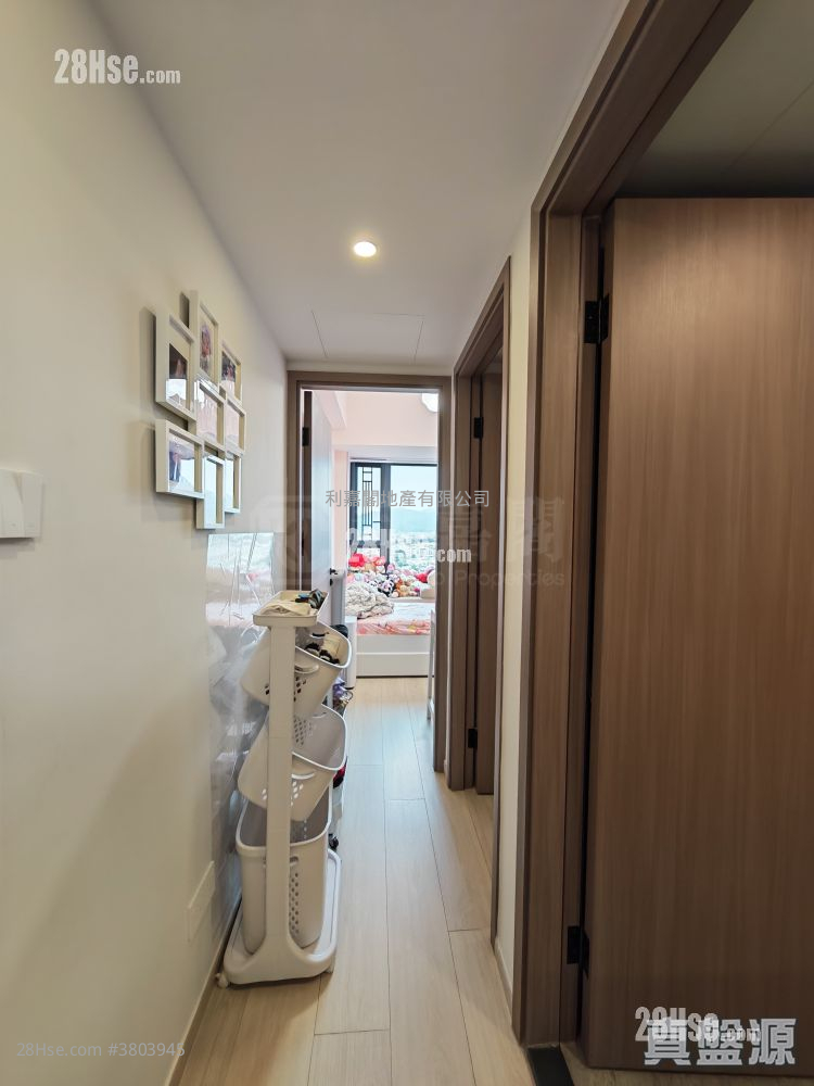 Park Signature Sell 3 Bedrooms 786 ft²