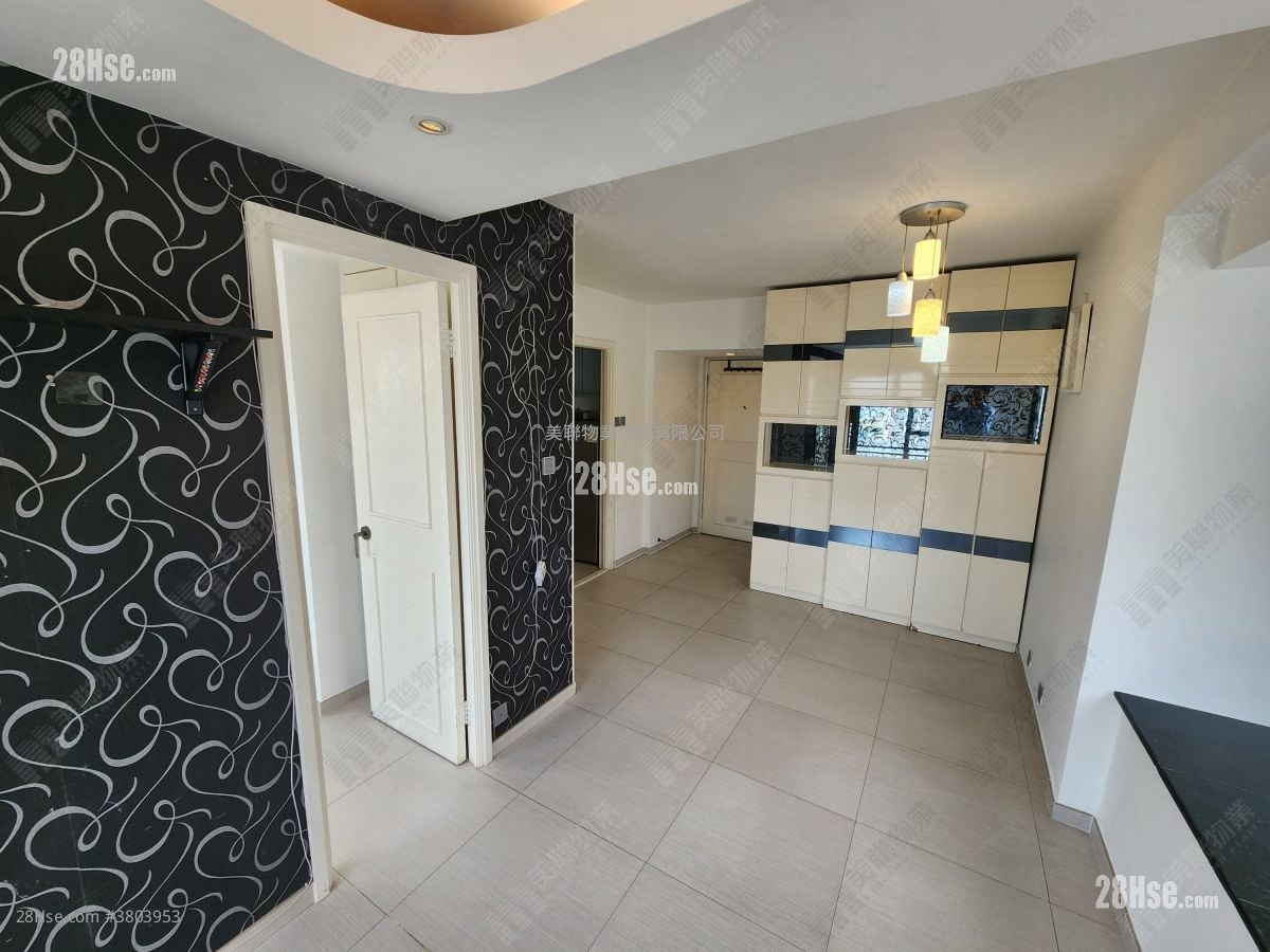 Lucky Plaza Sell 1 Bedroom , 1 Bathroom 326 ft²