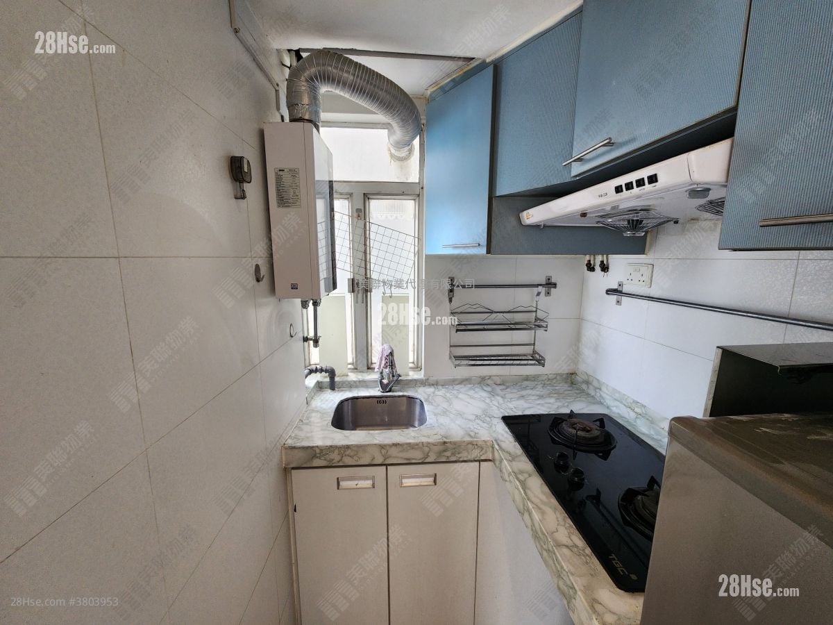 Lucky Plaza Sell 1 Bedroom , 1 Bathroom 326 ft²