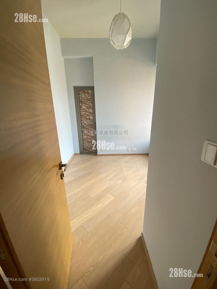 Chatham Gate Sell 2 Bedrooms , 1 Bathroom 609 ft²