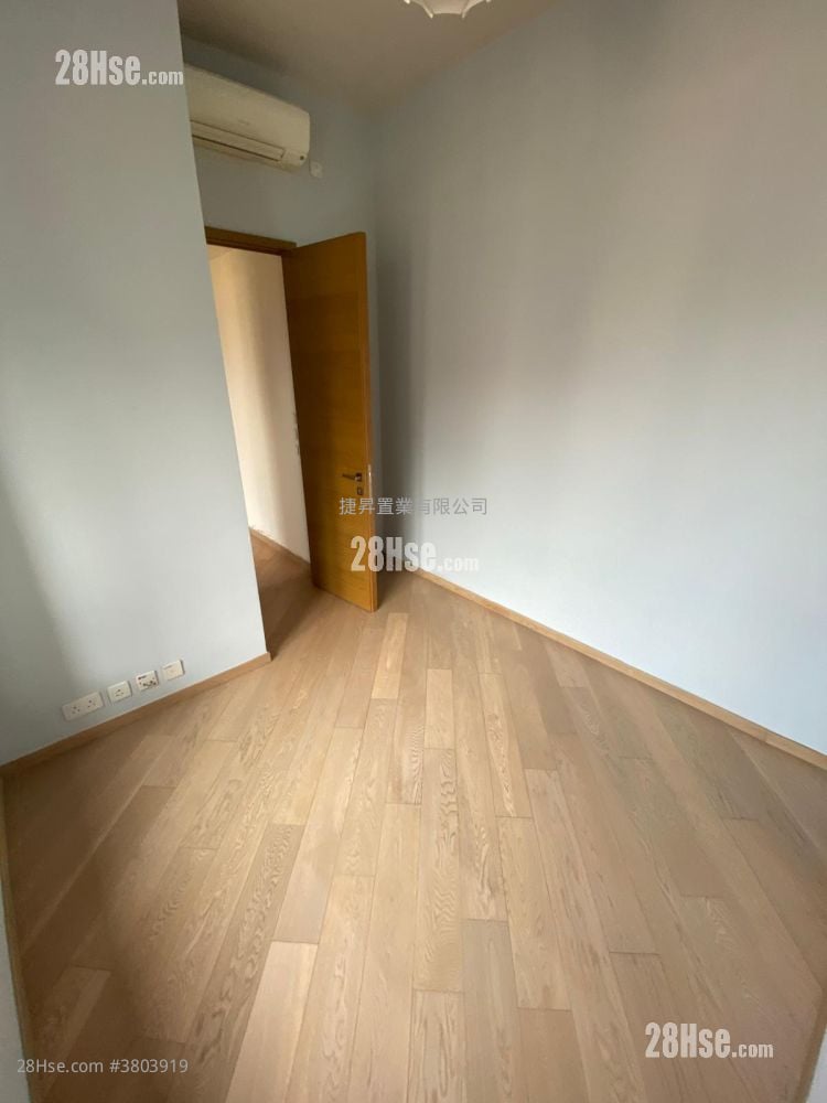 Chatham Gate Sell 2 Bedrooms , 1 Bathroom 609 ft²