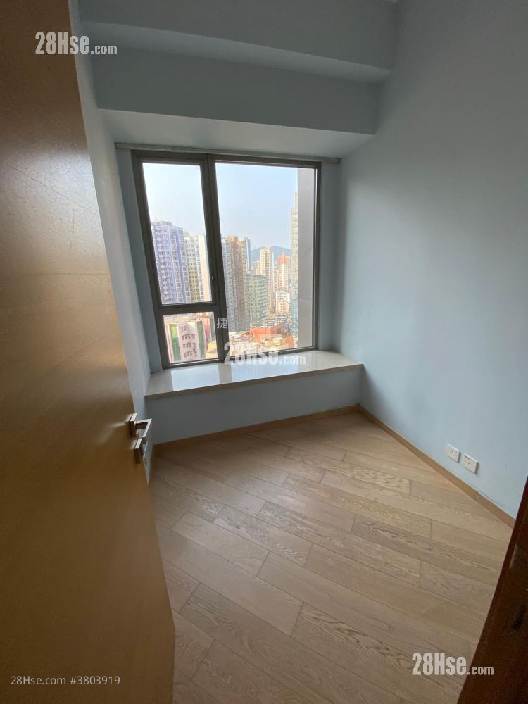 Chatham Gate Sell 2 Bedrooms , 1 Bathroom 609 ft²