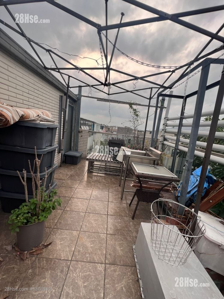 村屋 售盘 3 房 , 2 浴室