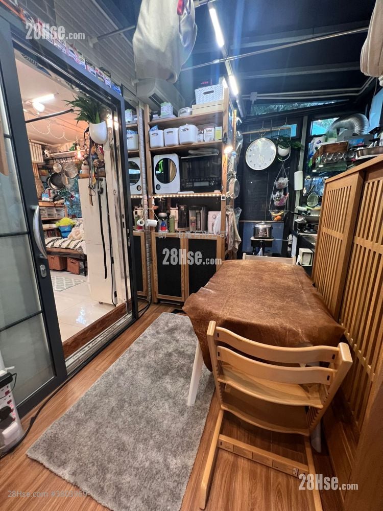 村屋 售盘 3 房 , 2 浴室