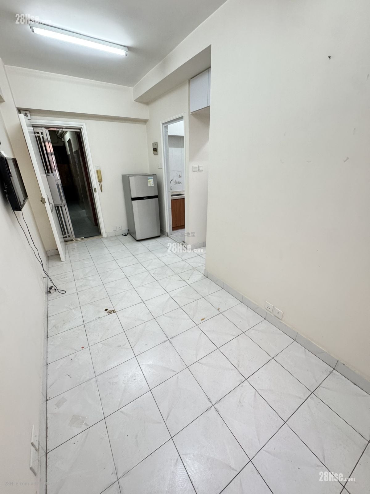 King Wong Building Sell 1 Bedroom , 1 Bathroom