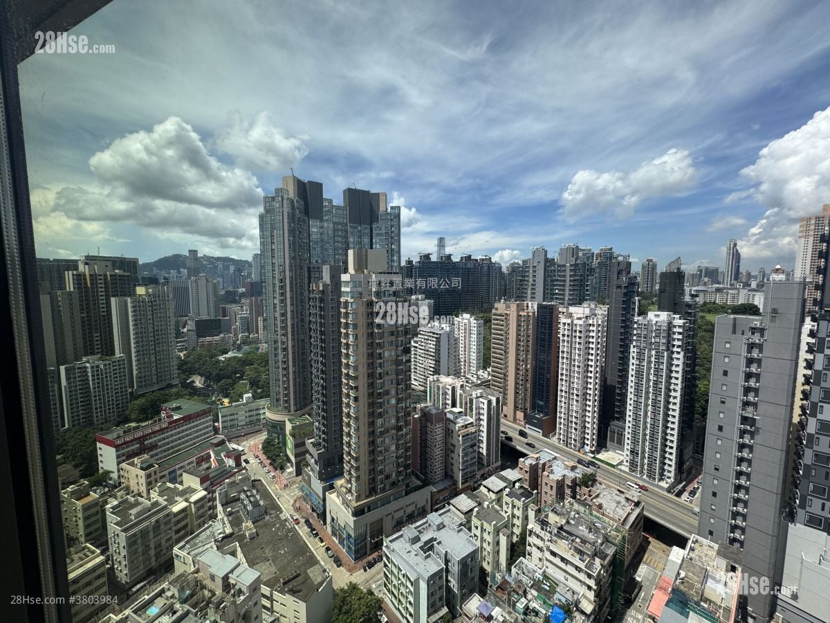 The Vantage Sell 2 Bedrooms , 1 Bathroom 381 ft²