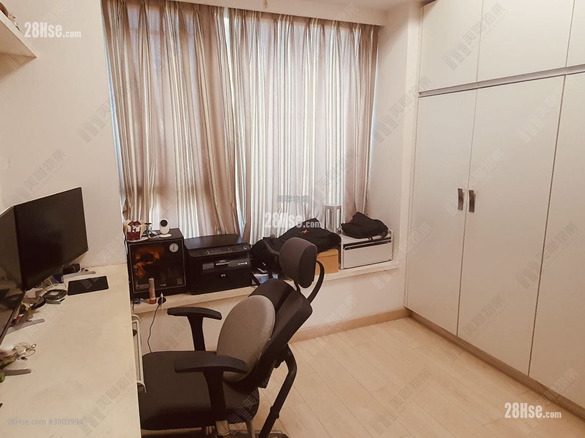 Seasons Villas Sell 3 Bedrooms 933 ft²