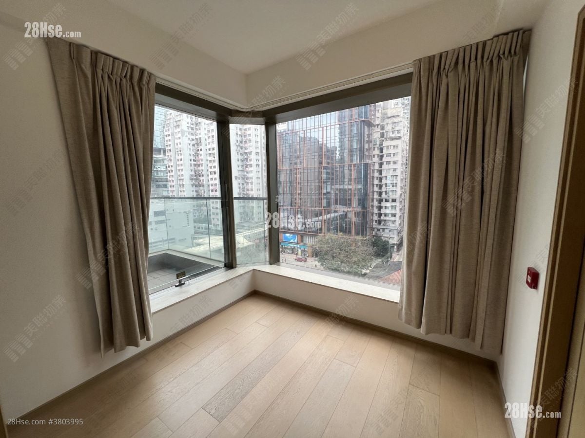 维港颂 售盘 3 房 , 3 浴室 1,042 平方尺