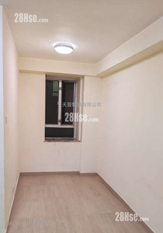 Crayon Building Sell 2 Bedrooms , 1 Bathroom 269 ft²