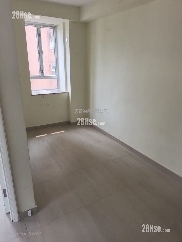 Crayon Building Sell 2 Bedrooms , 1 Bathroom 269 ft²