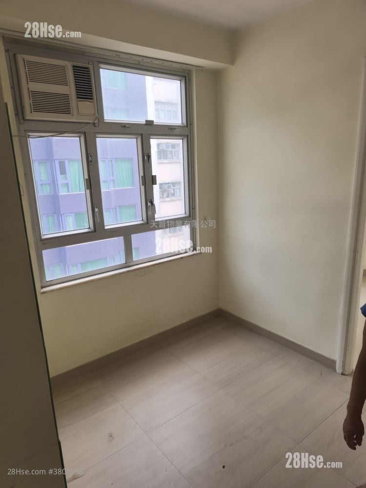 Crayon Building Sell 2 Bedrooms , 1 Bathroom 269 ft²