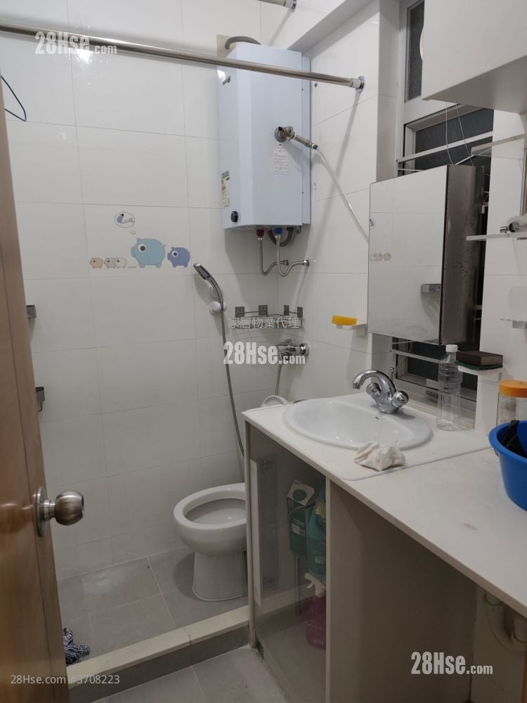 Tung Po Building Rental 2 Bedrooms , 1 Bathroom 341 ft²