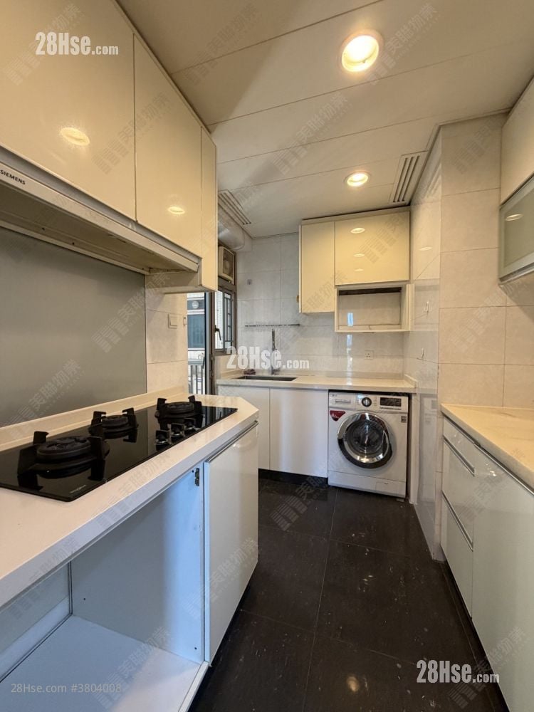 银湖天峰 租盘 4 房 , 3 浴室 1,051 平方尺