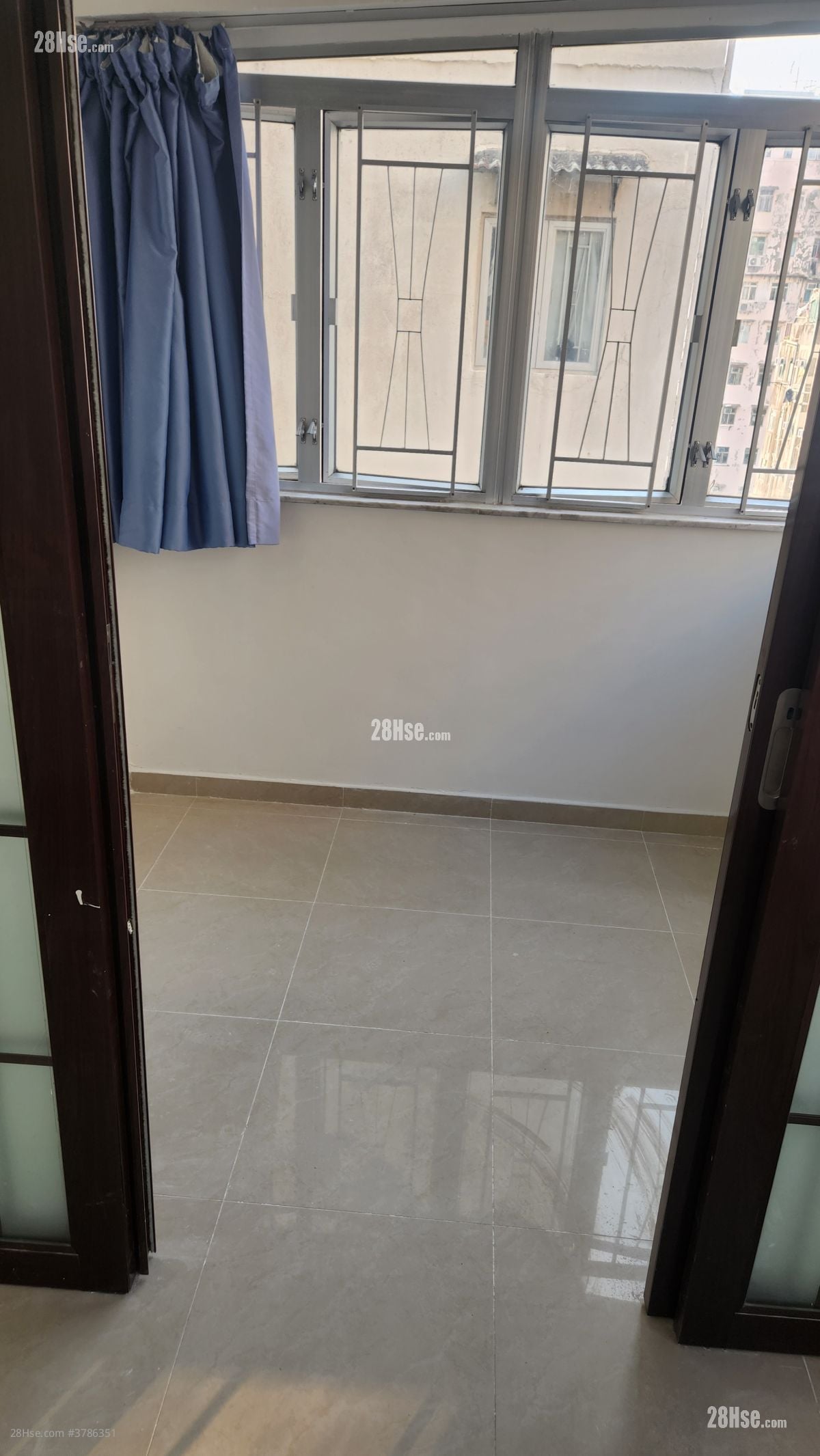 唐楼 租盘 160 平方尺