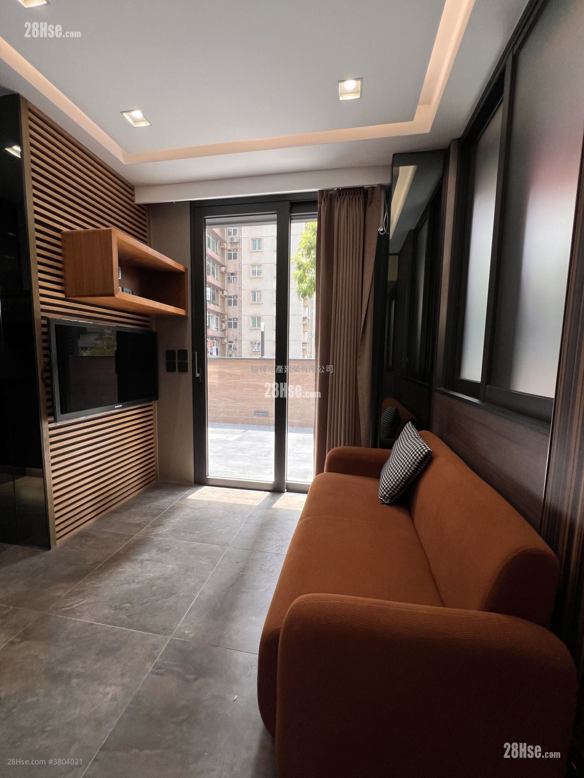 富利来大厦 租盘 1 房 , 1 浴室 238 平方尺